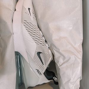 Men’s size 12 Nike Air Max 270 White